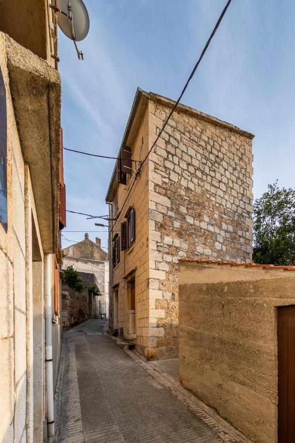 Antique Central Komiza House Nona Nika 외부 사진
